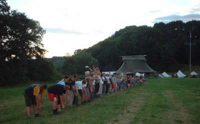 Mit auf der La Ola-Welle reiten in Emeringen: Jubiläums-Stammeslager in Emeringen 2002